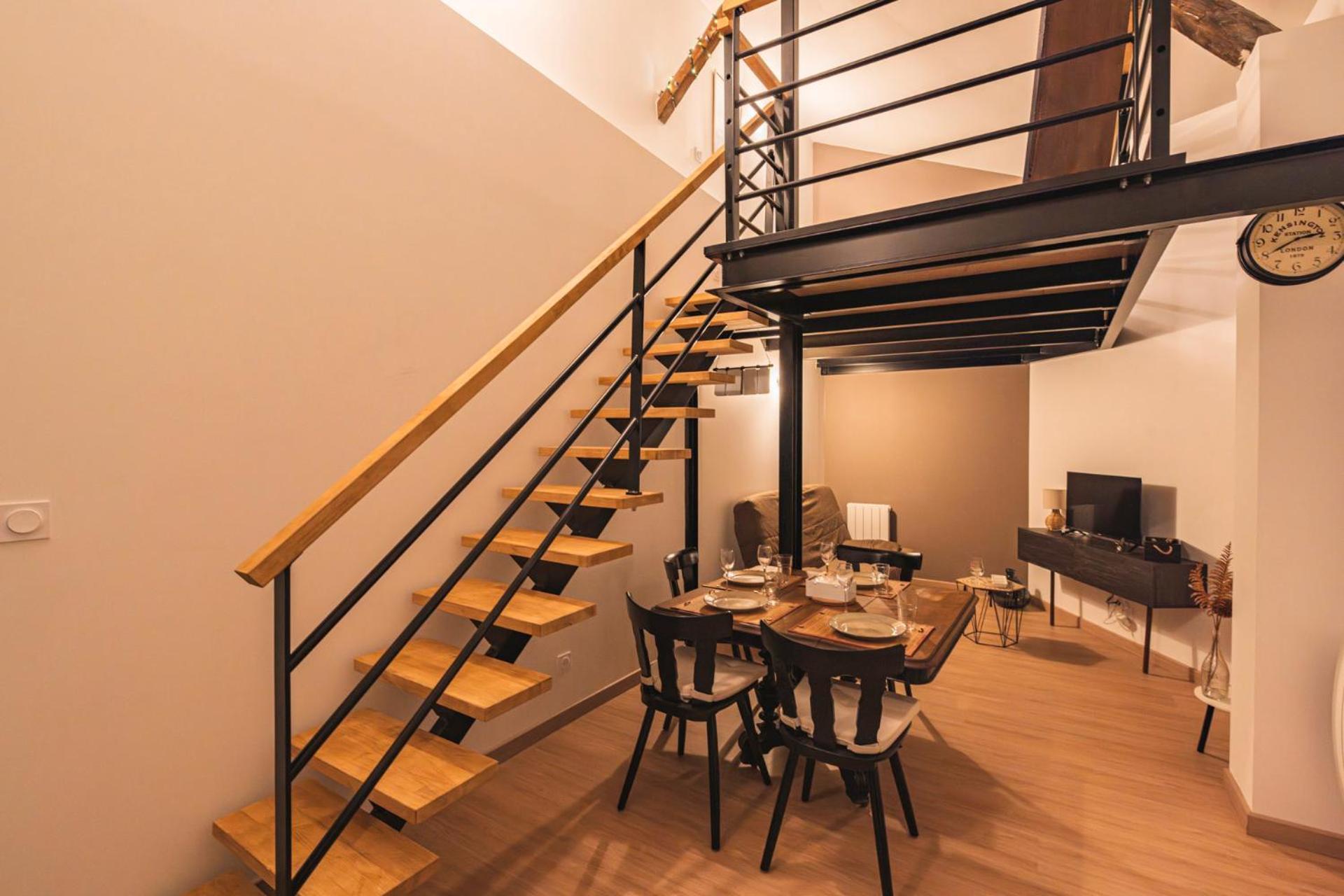 Apartment Loft Type Industriel